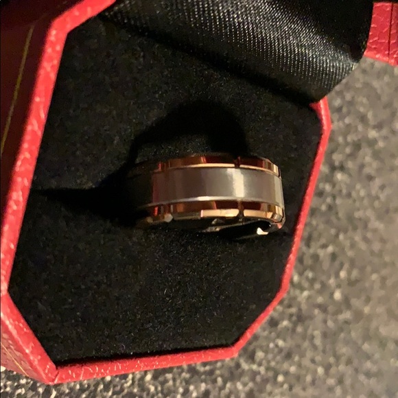 Wedding band - Picture 3 of 3